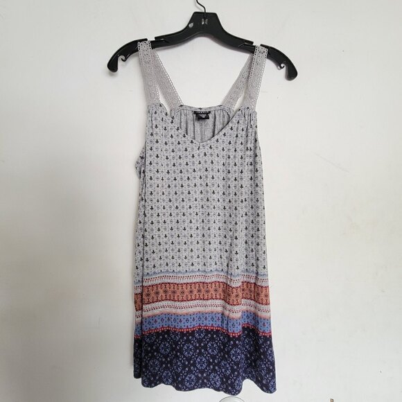 Torrid Sleeveless Western Aztec Geometric Print Floral Lace Tank Top Blouse 00 - Picture 11 of 11